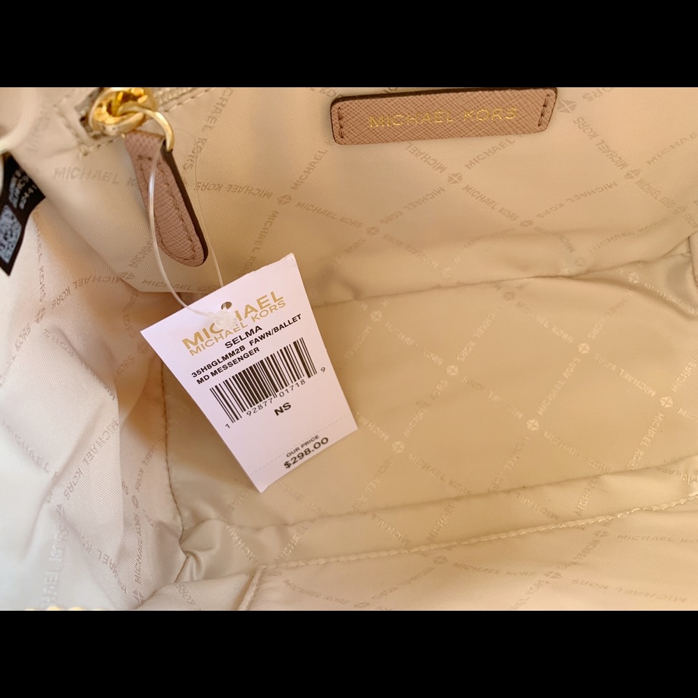 Gaby’sBags👜💕-NWT Michael Kors Crossbody - Picture 6 of 8